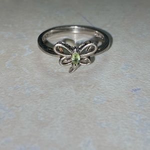Sterling butterfly ring with peridot